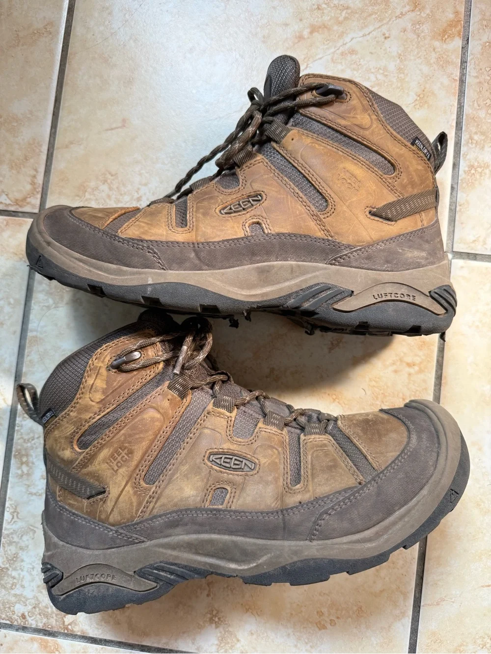 KEEN Men's Circadia Waterproof Mid Boots Size 8